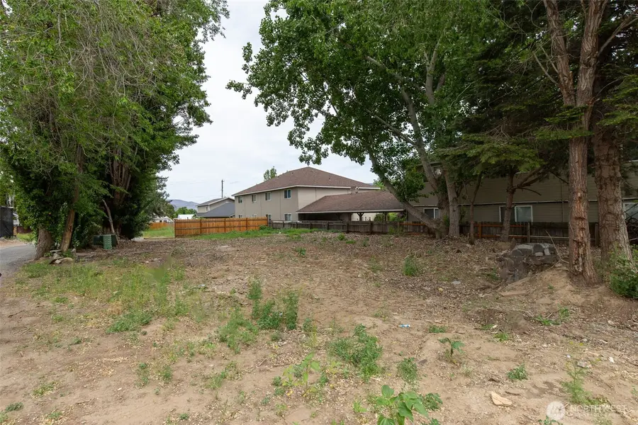1313 Mckittrick Street, Wenatchee, WA 98801 - #2