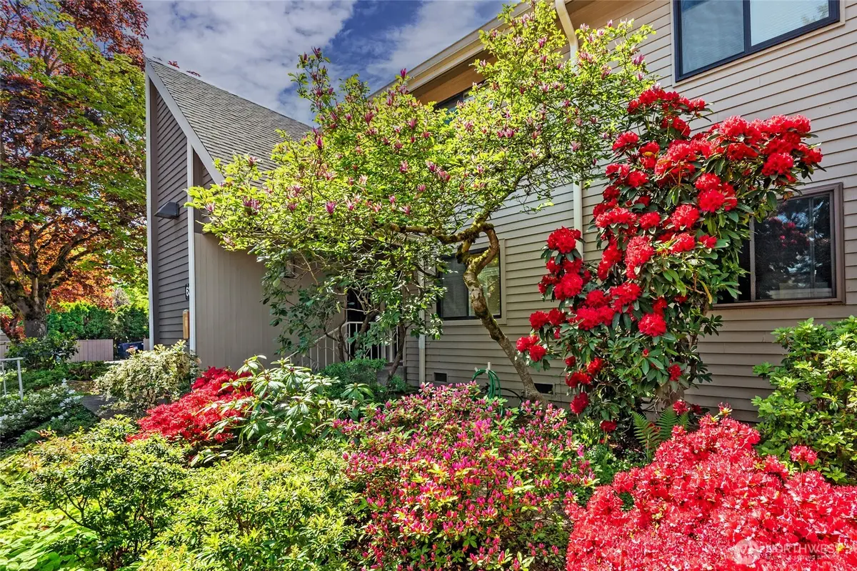 6343 Sand Point Way Ne, Seattle, WA 98115 - #1