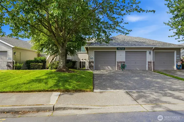 16714 Cobblestone Drive #102, Lynnwood, WA 98037