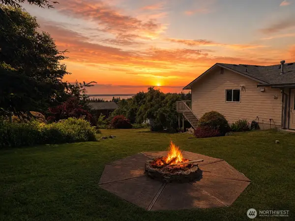 673 Majestic View Lane, Camano Island, WA 98282