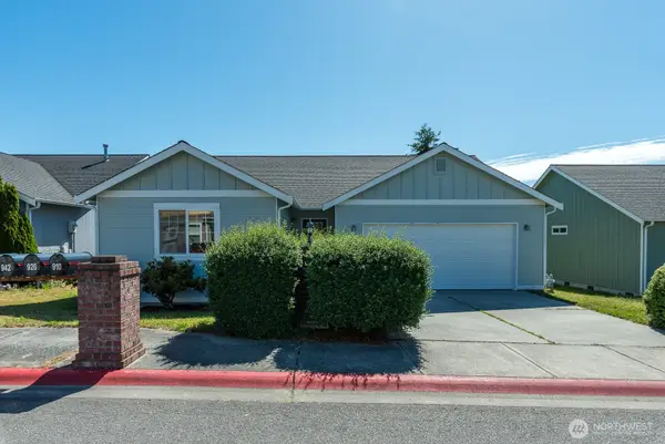 942 NE Cordero Place, Oak Harbor, WA 98277