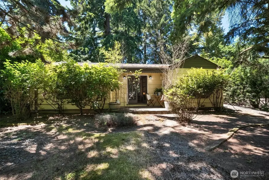 13753 Stone Avenue N, Seattle, WA 98133 - #2