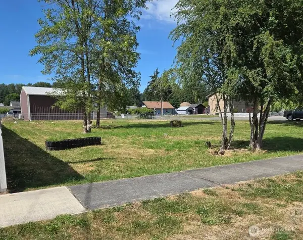 105 SW 3rd Street, South Prairie, WA 98385