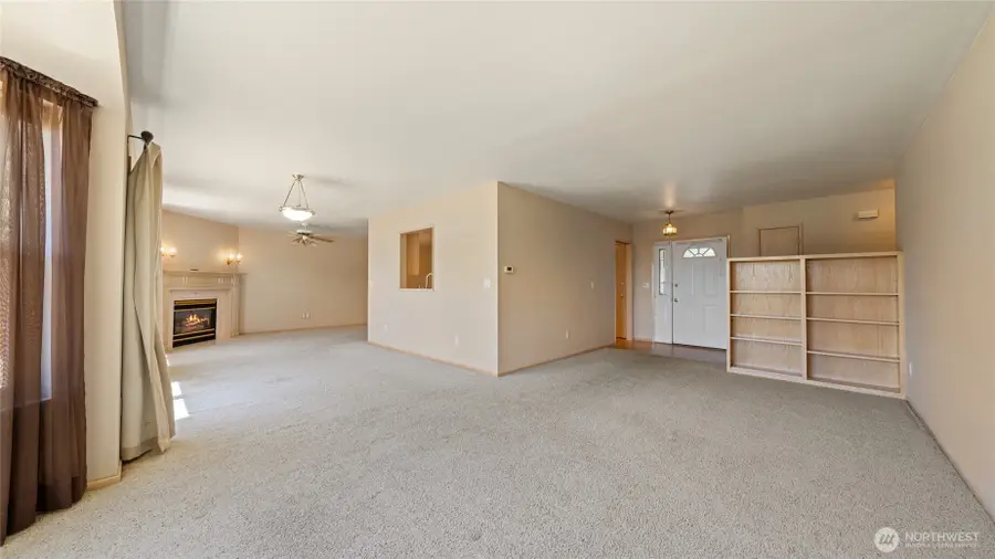 996 SE Admiral Place, College Place, WA 99324 - #2
