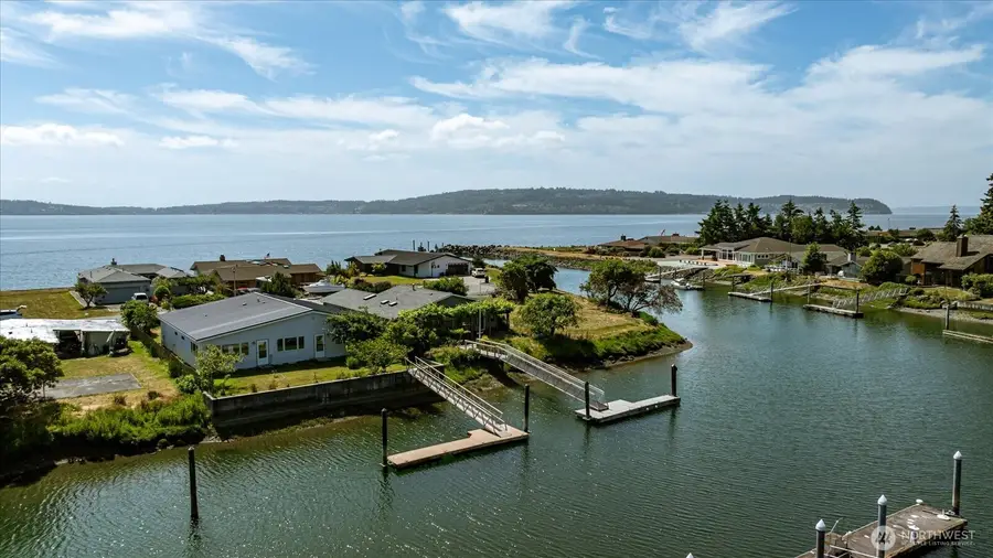 2169 Mariner Beach Drive, Oak Harbor, WA 98277 - #2