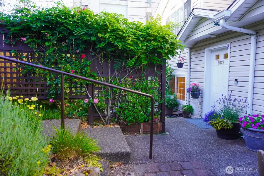 9426 Linden Avenue N, Seattle, WA 98103 - #3