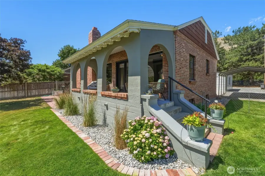 446 5th Street, Chelan Falls, WA 98817 - #3