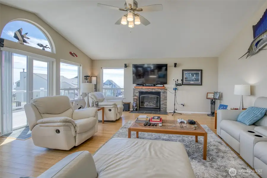 1477 Ocean Crest Avenue, Ocean Shores, WA 98569 - #2