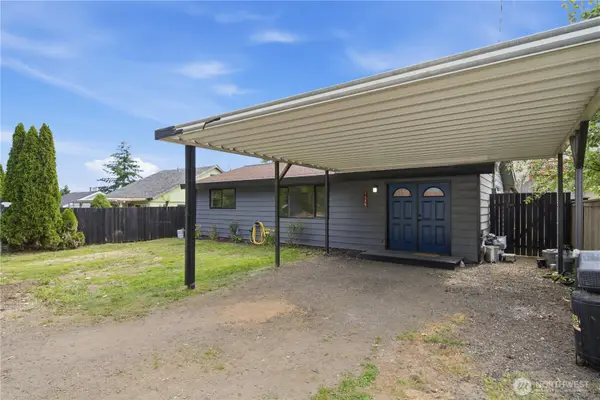 1126 Poindexter Avenue W, Bremerton, WA 98312