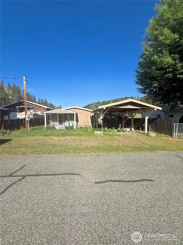 306 C Avenue N, Conconully, WA 98819