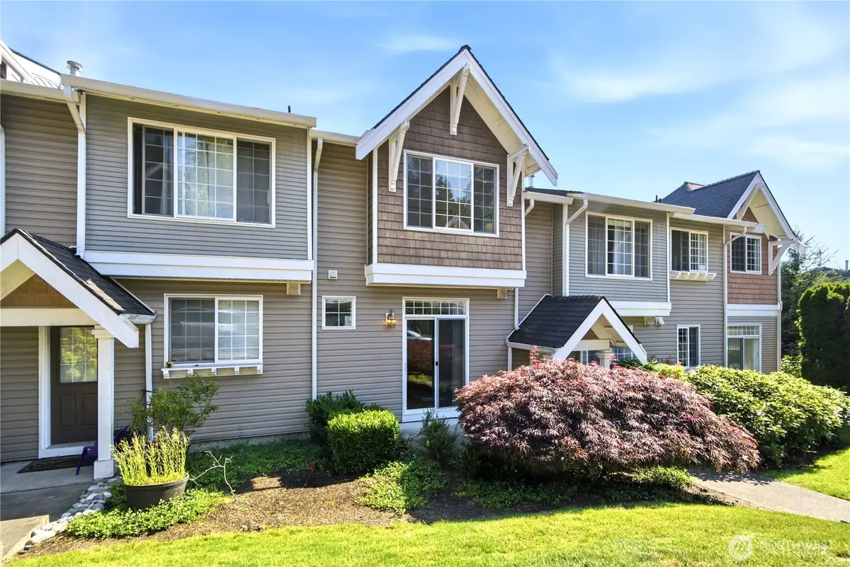 23120 SE Black Nugget Road #C3, Issaquah, WA 98029 - #1
