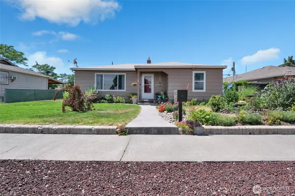 1118 W Cascade Avenue, Moses Lake, WA 98837