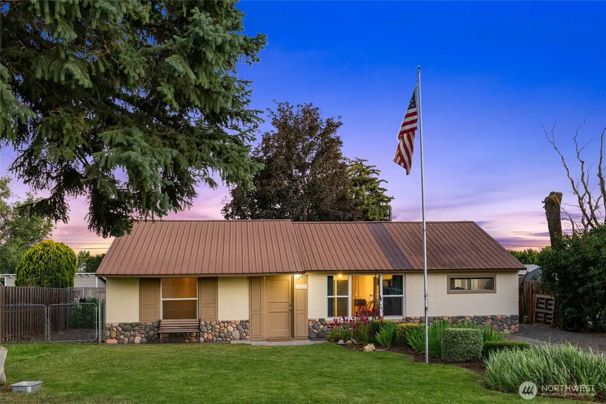 810 E Hobert Avenue, Ellensburg, WA 98926 - #1