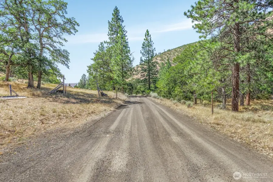 0 04181100000700, Goldendale, WA 98620 - #2
