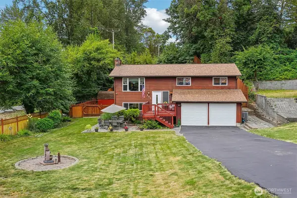553 S 111th Street, Seattle, WA 98168