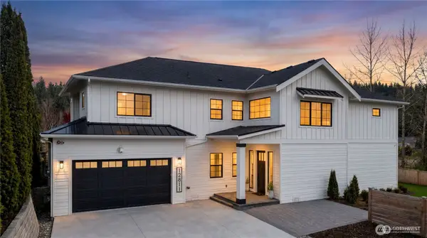 12811 SE 44th Place, Bellevue, WA 98006