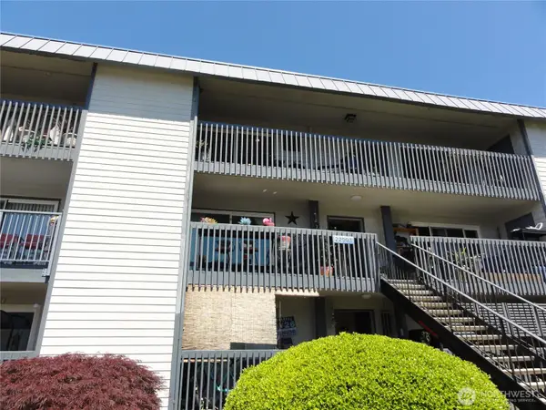 22993 Marine View Drive S #D306, Des Moines, WA 98198