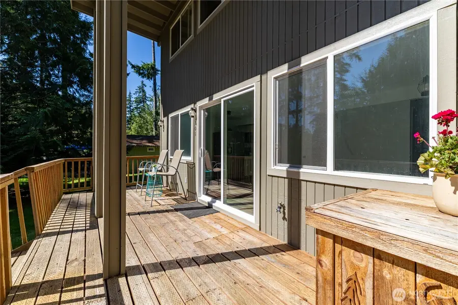 301 E Lakeshore Drive W, Shelton, WA 98584 - #2