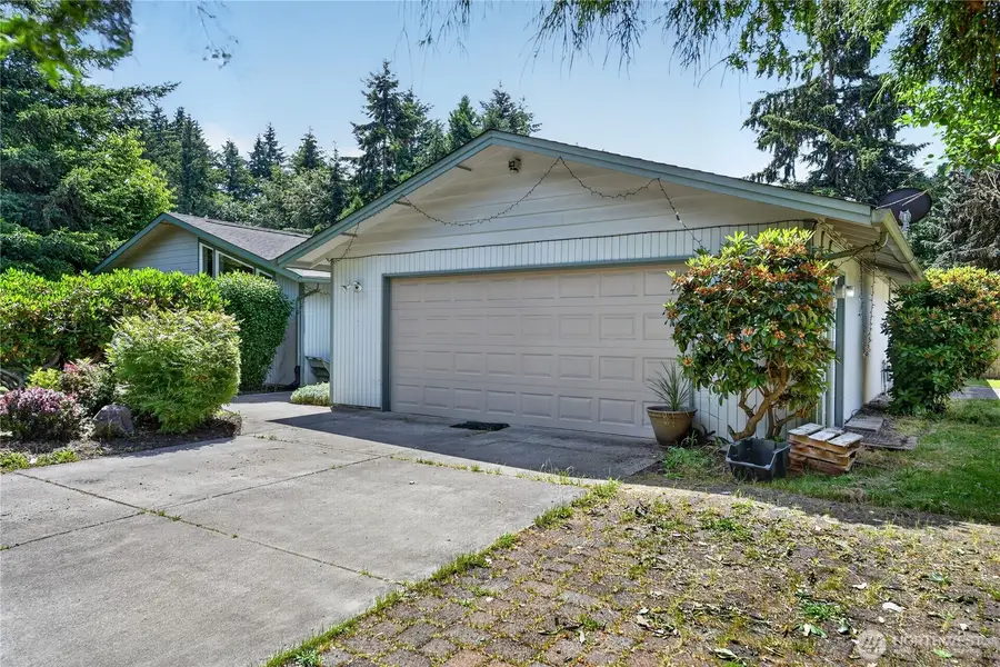 4722 Edgeworth Drive Se, Olympia, WA 98501 - #2