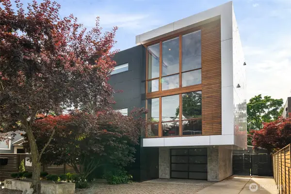 209 12th Ave E, Seattle, WA 98102