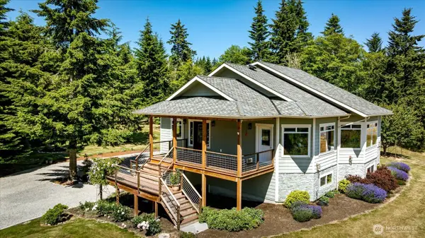 343 Olympic Bay Lane, Oak Harbor, WA 98277