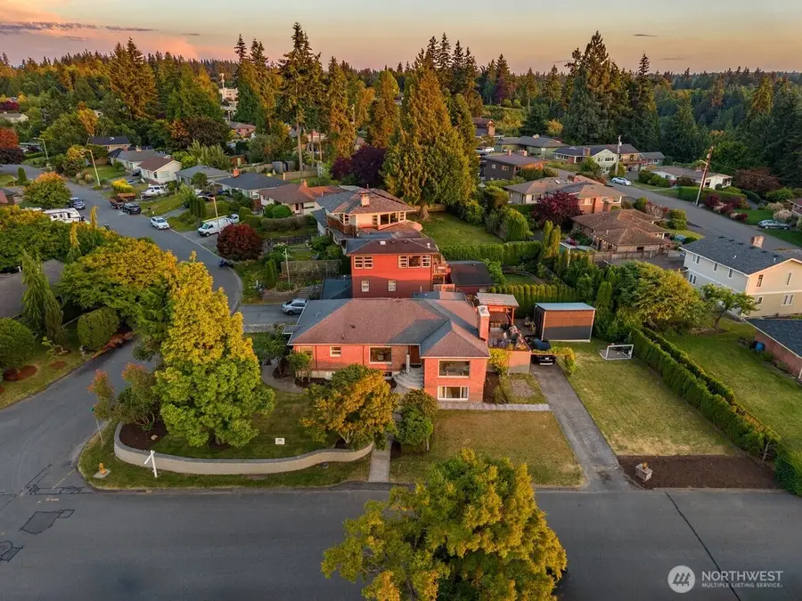 422 Crown Drive, Everett, WA 98203 - #3