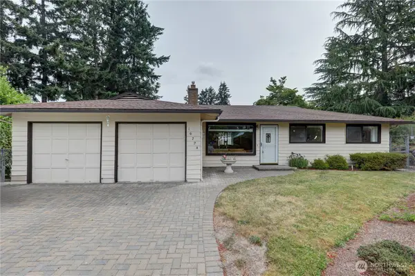 16724 NE 22nd Street, Bellevue, WA 98008