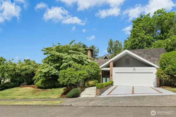 6016 NE Keswick Drive, Seattle, WA 98105