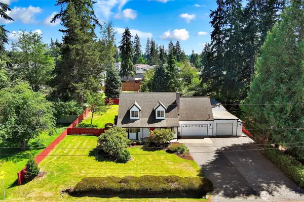 122 Bellflower Road, Bothell, WA 98012
