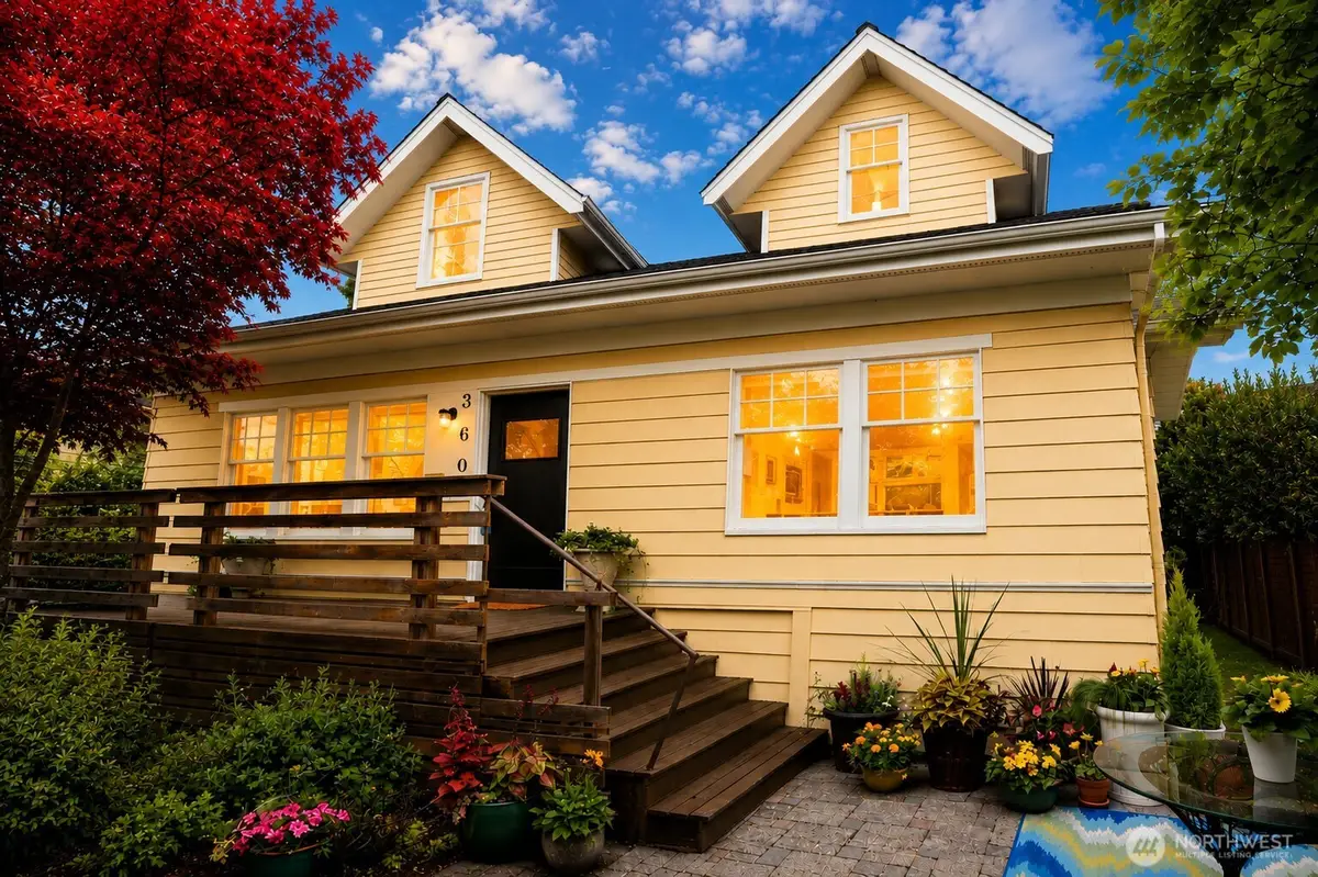 360 Howe Street, Seattle, WA 98109 - #1