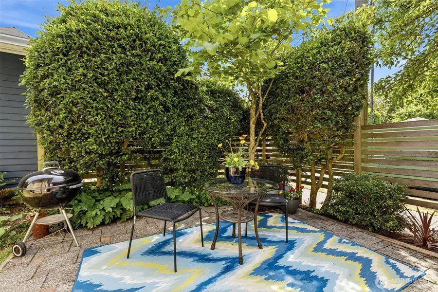 360 Howe Street, Seattle, WA 98109 - #3