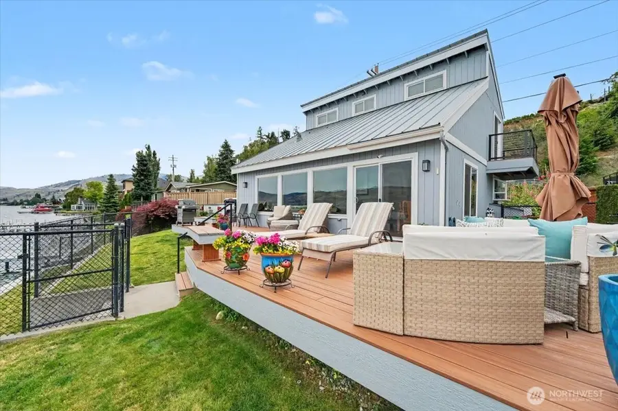 1386 S Lakeshore Road, Chelan, WA 98816 - #2