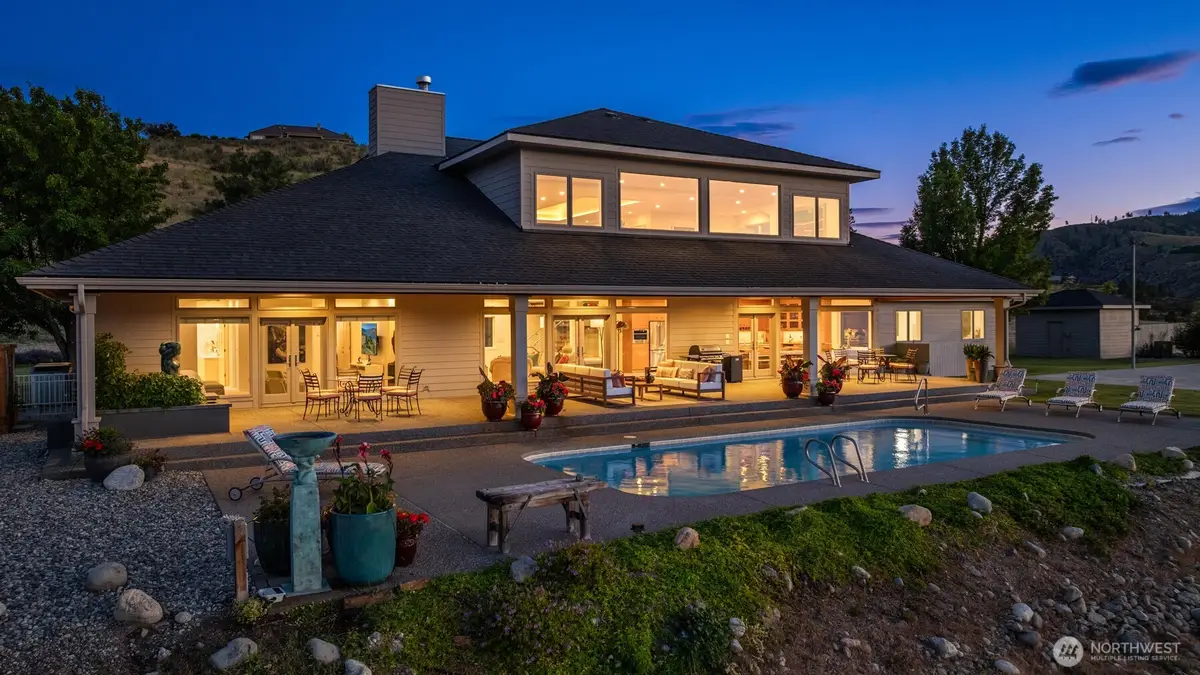 450 Hawks Meadow Road, Chelan, WA 98816 - #1