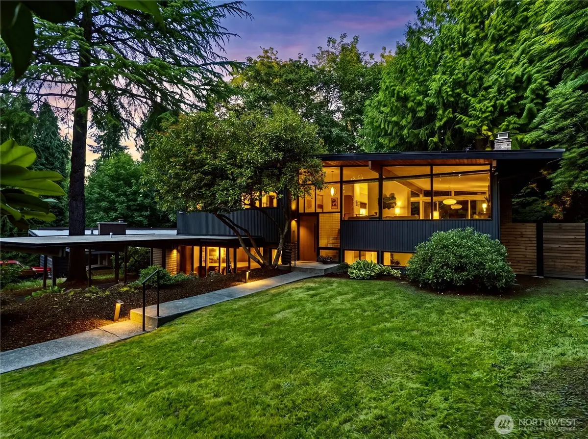 17128 2nd Avenue Sw, Normandy Park, WA 98166 - #1