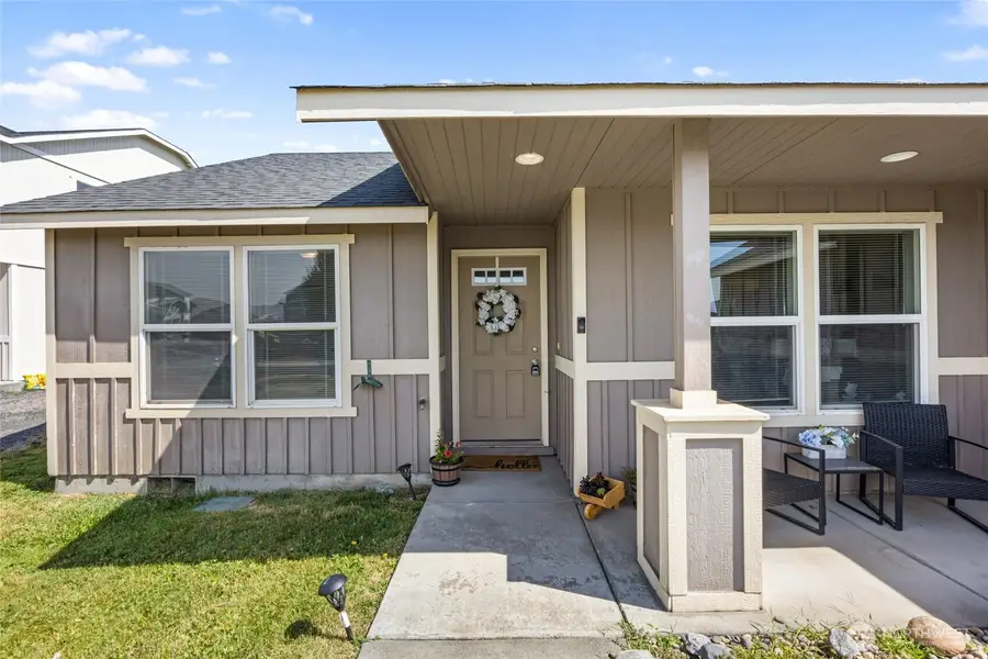 1402 W Tennessee Drive, Moses Lake, WA 98837 - #3