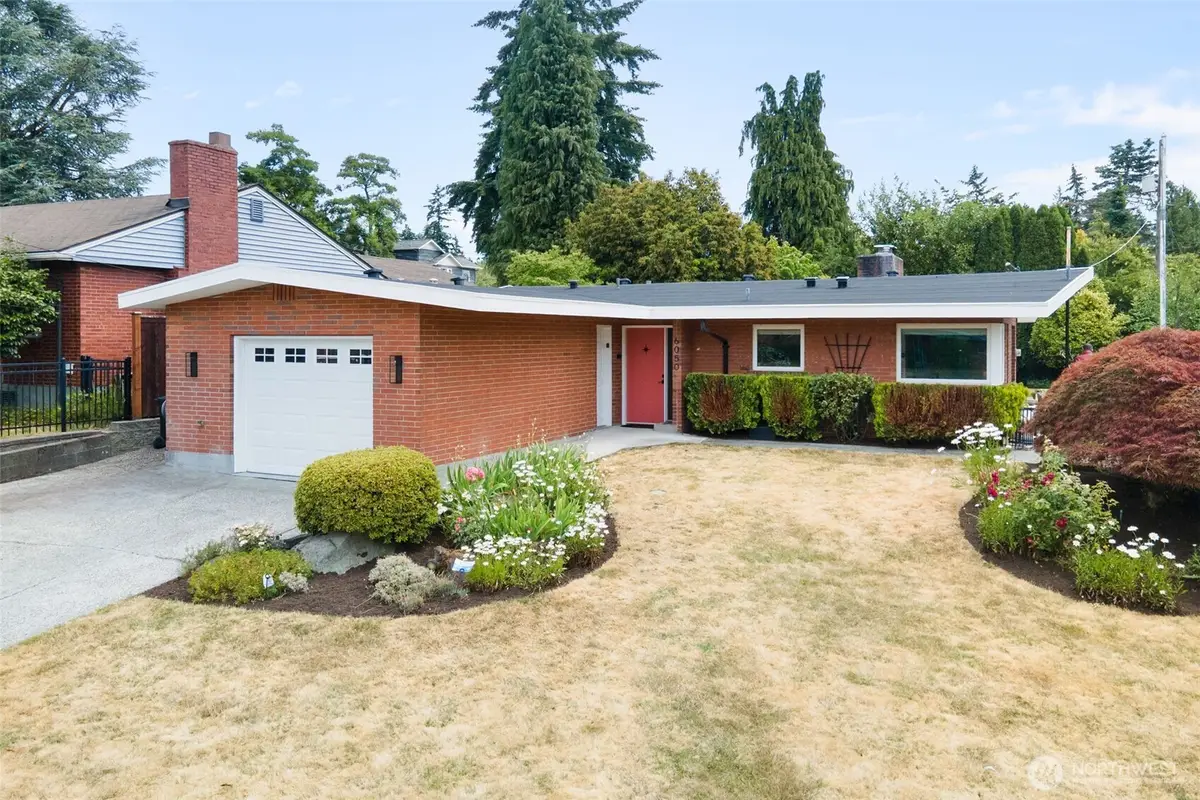 6050 43rd Avenue Ne, Seattle, WA 98115 - #1