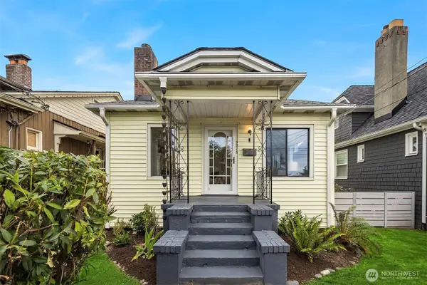 5215 Latona Avenue Ne, Seattle, WA 98105
