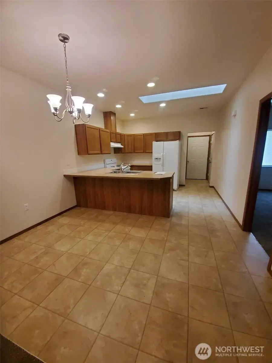 1729 W Bemis Street, Moses Lake, WA 98837 - #3