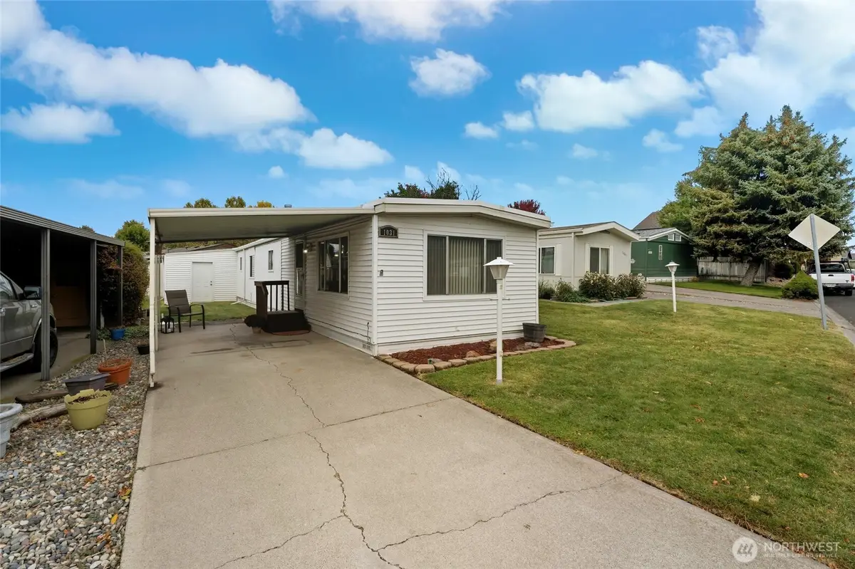 1031 SE Scenic View Drive, College Place, WA 99324 - #1