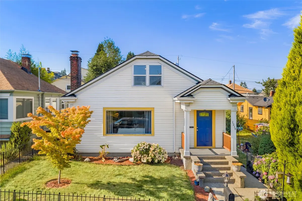 1216 Burwell St, Bremerton, WA 98337 - #1