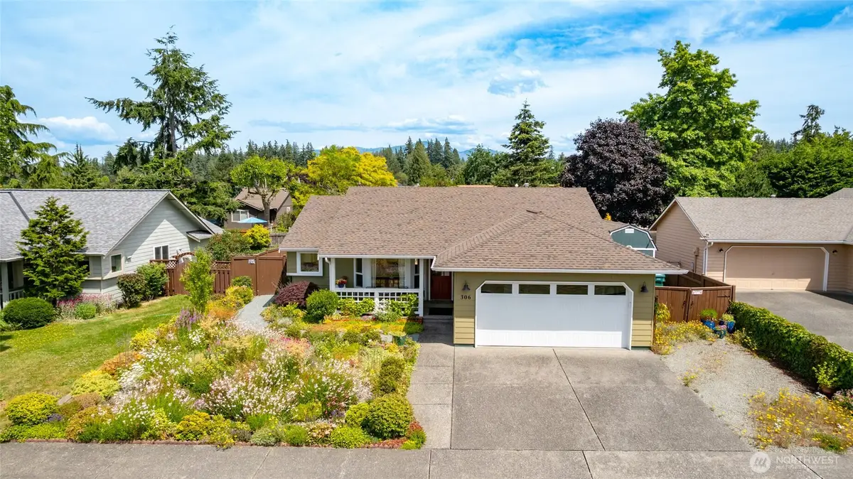 306 S 28th Street, Mount Vernon, WA 98274 - #1