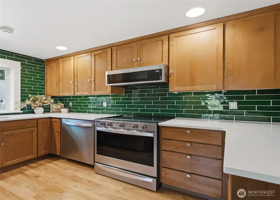 227 24th Avenue E #B, Seattle, WA 98112 - #3