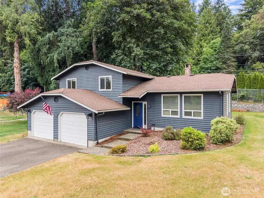 3995 Fischer Park Avenue Ne, Bremerton, WA 98310 - #3