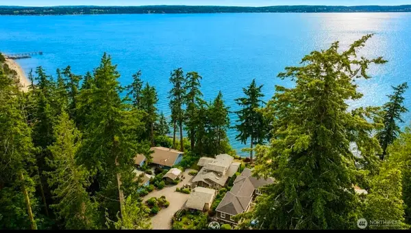 16028 94th Avenue Nw, Stanwood, WA 98292