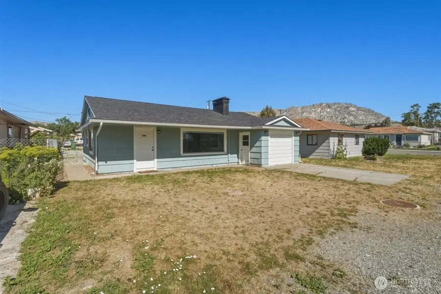 607 S 1st Street, Brewster, WA 98812 - #2