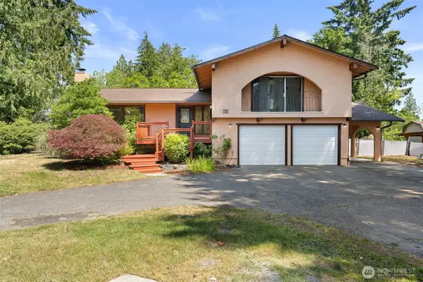 3560 NE Arrowhead Drive, Bremerton, WA 98311