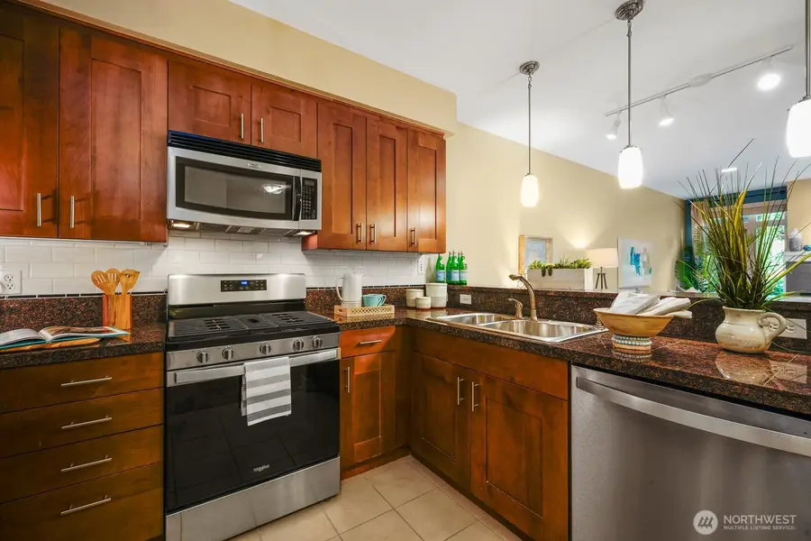 51 Pine Street #202, Edmonds, WA 98020 - #3