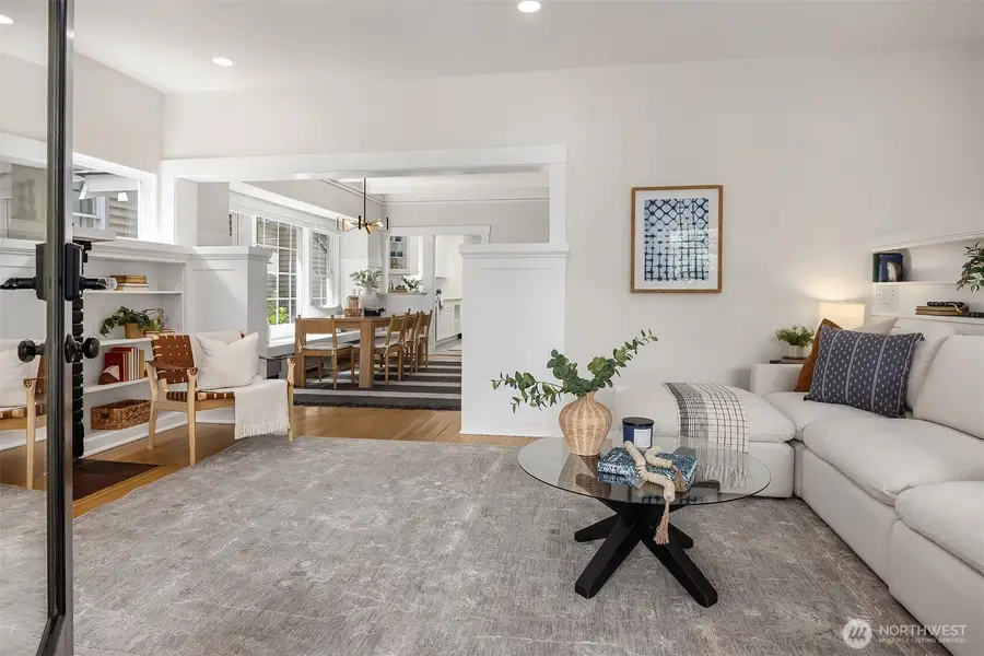 2537 2nd Avenue W, Seattle, WA 98119 - #3