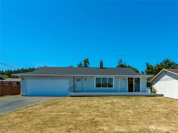 1524 Country Club Drive, Camano Island, WA 98282