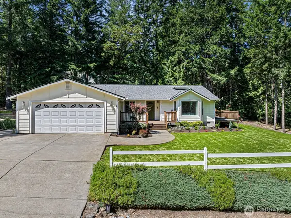 5560 NW Millglade Lane, Bremerton, WA 98312